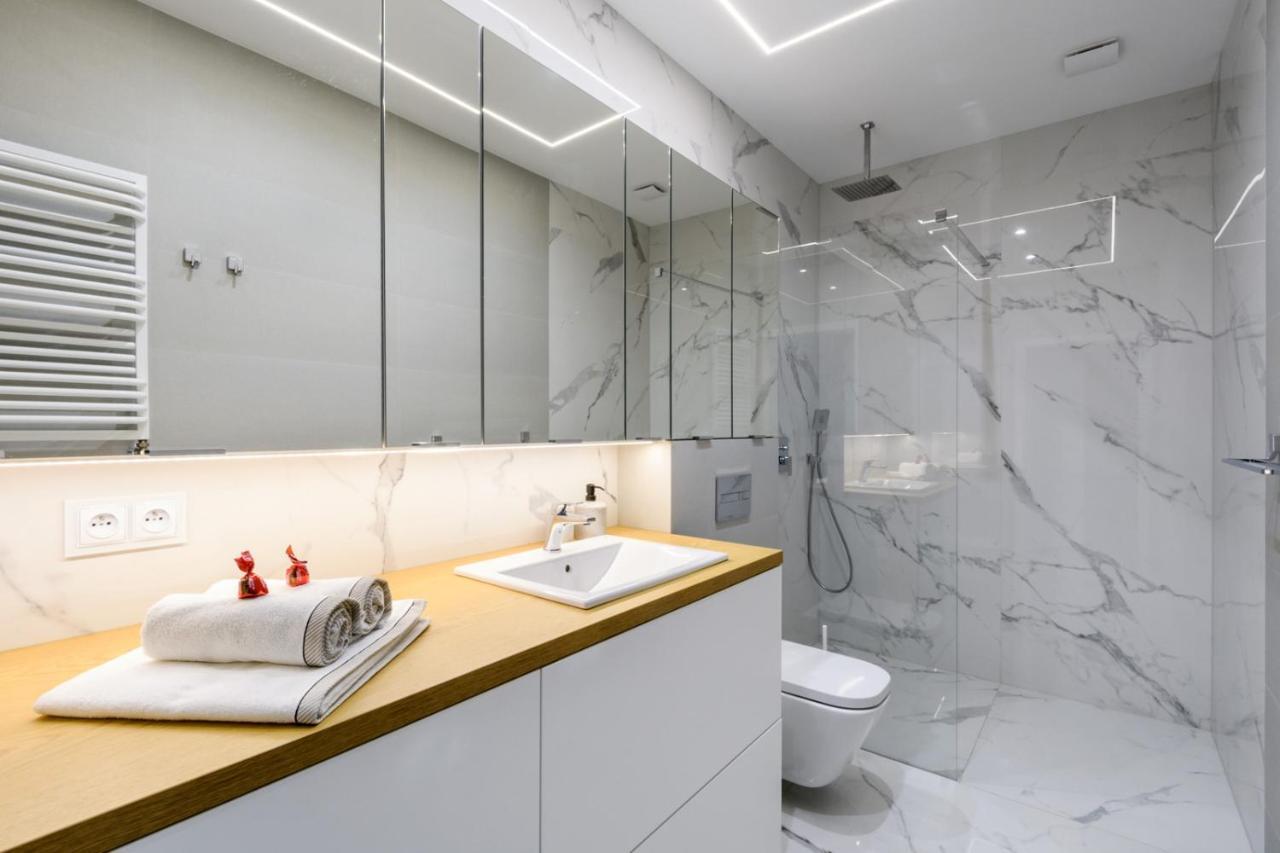 Zlota Luxury Apartments Varşova Dış mekan fotoğraf