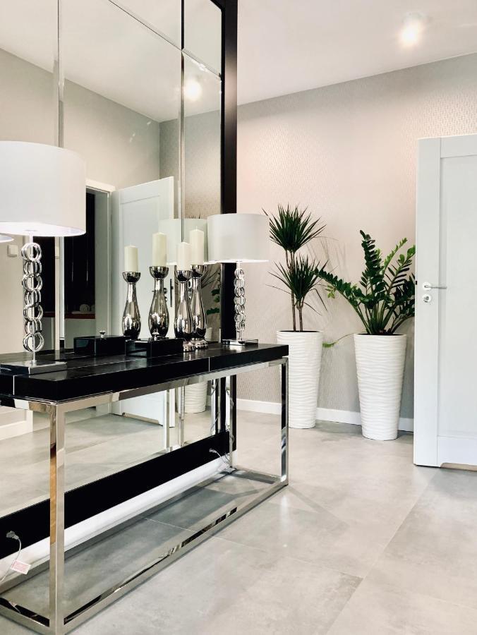 Zlota Luxury Apartments Varşova Dış mekan fotoğraf